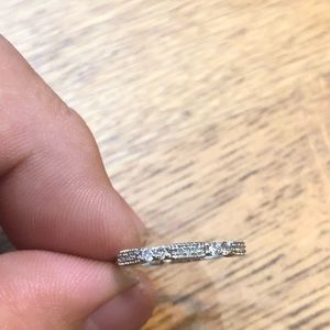 10k White gold diamond band（Total of 13diamond）size 5.25
